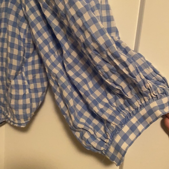 ✨ANY 2 FOR 15 ANY 3 FOR 20✨- Forever21 Off Shoulder Blue and White Gingham Top - Picture 2 of 10